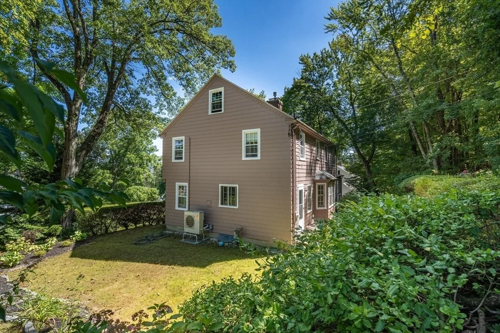 Photo of 11 Drury Ln