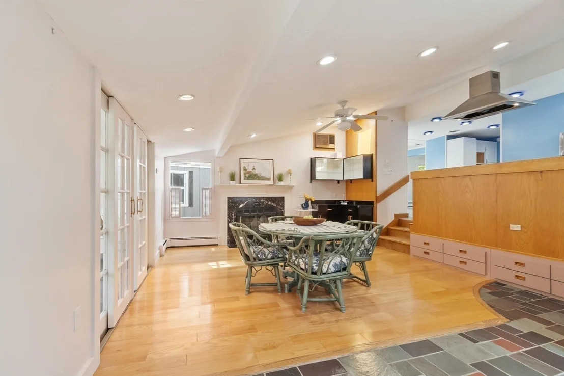 Photo of 111 Bass Ave