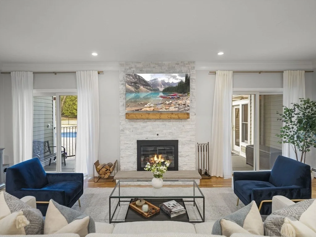 Photo of 10 Alfred Dr