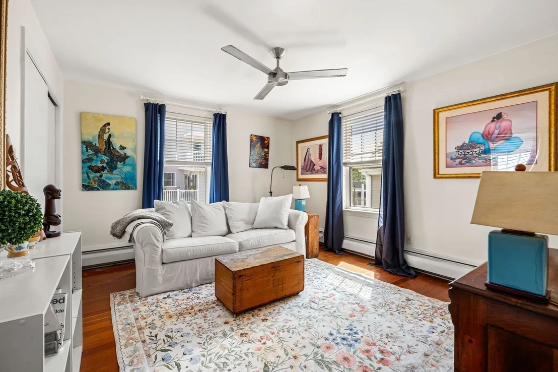 Photo of 6 Fox Hill Road