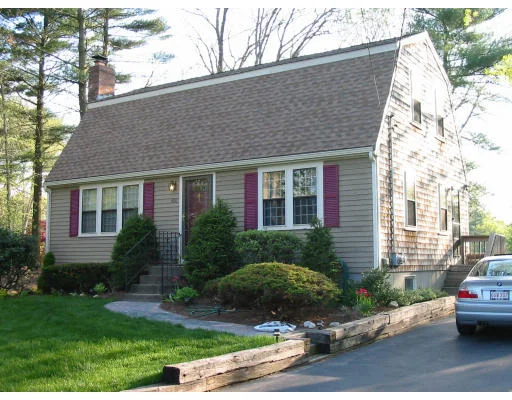 Photo of 400 Plain St