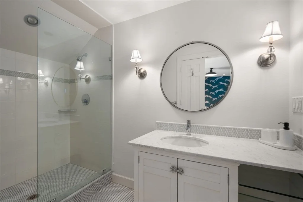 Photo of 24 Colonial Way