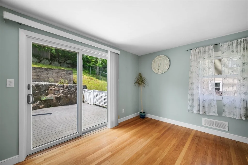 Photo of 74 Harris Rd