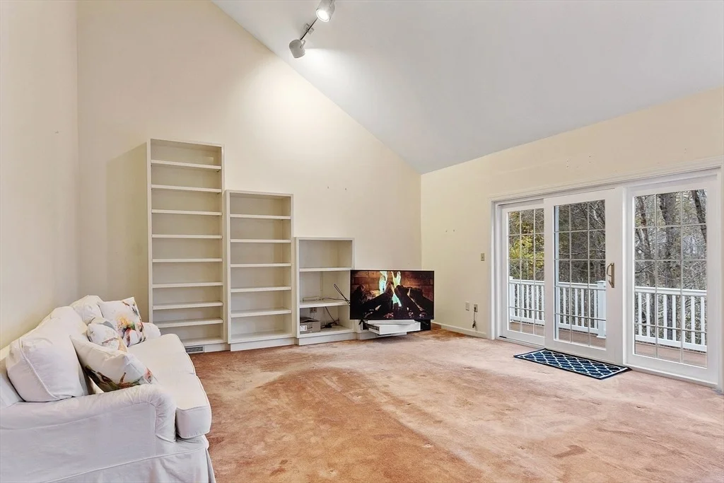 Photo of Unit 4004 at 4004 Brompton Circle