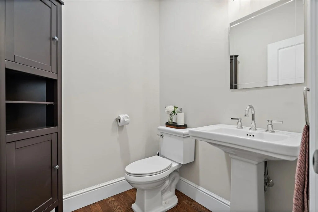 Photo of 25 Old Stone Cir