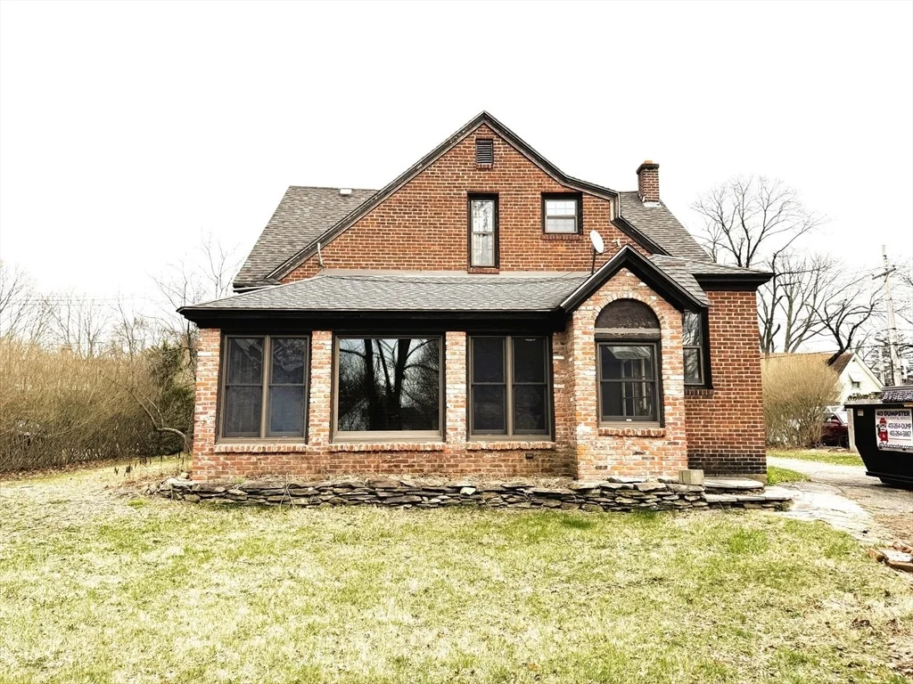 Photo of 4 Gareau Ave