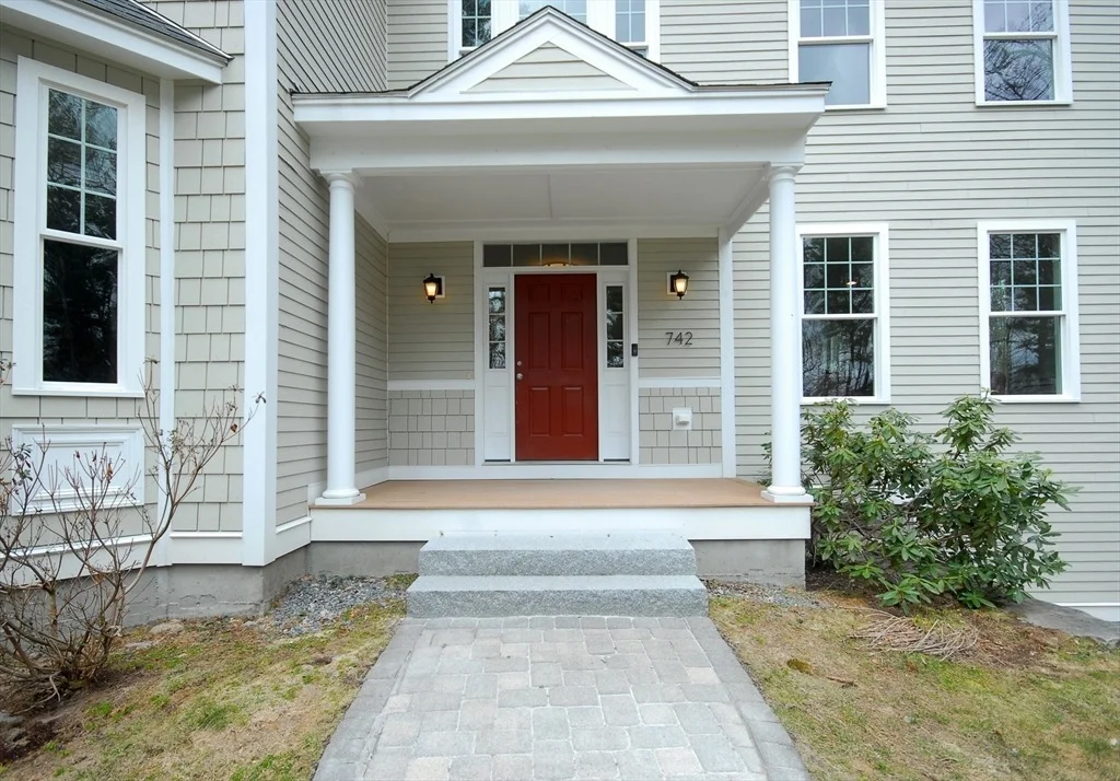 Photo of 742 Main Street
