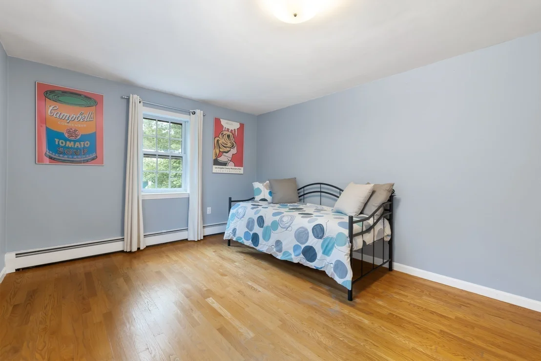 Photo of 23 Leach Ln