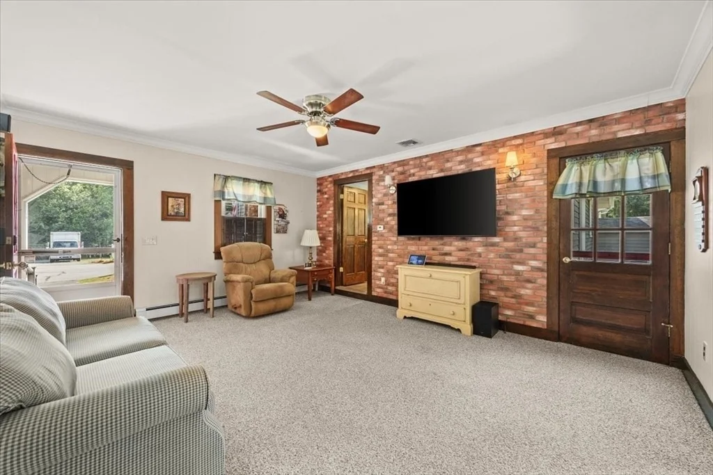Photo of 158 Duffy Dr