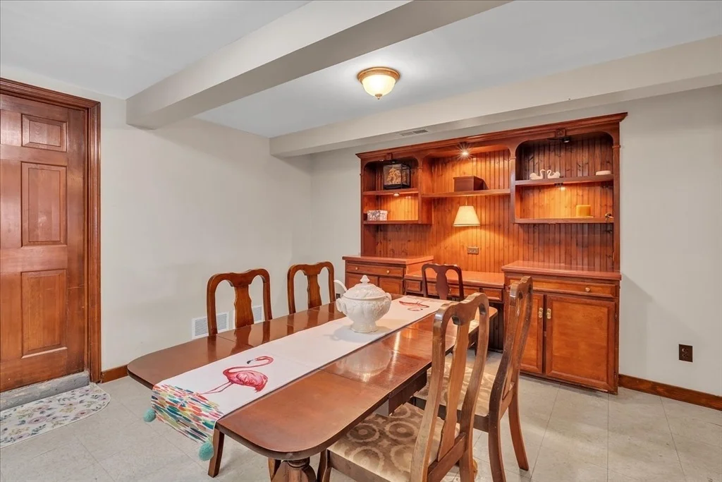 Photo of 376 Parkside Dr