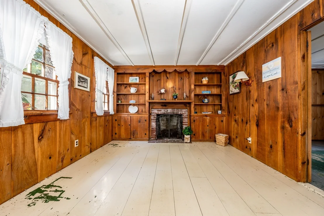 Photo of 335 Lower County Rd