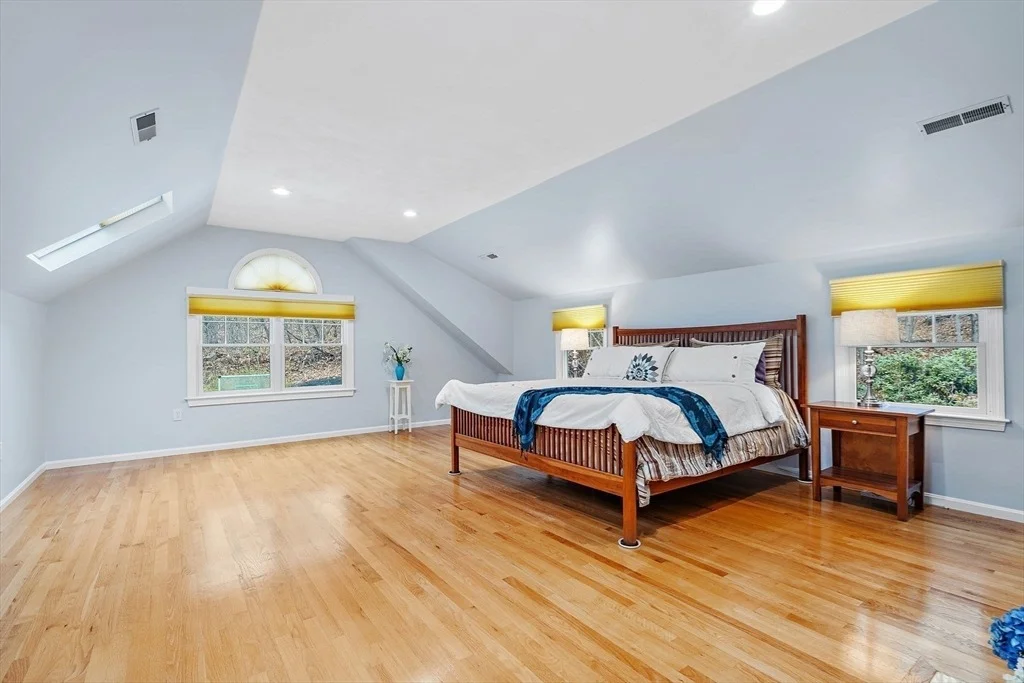 Photo of 39 Desimone Drive