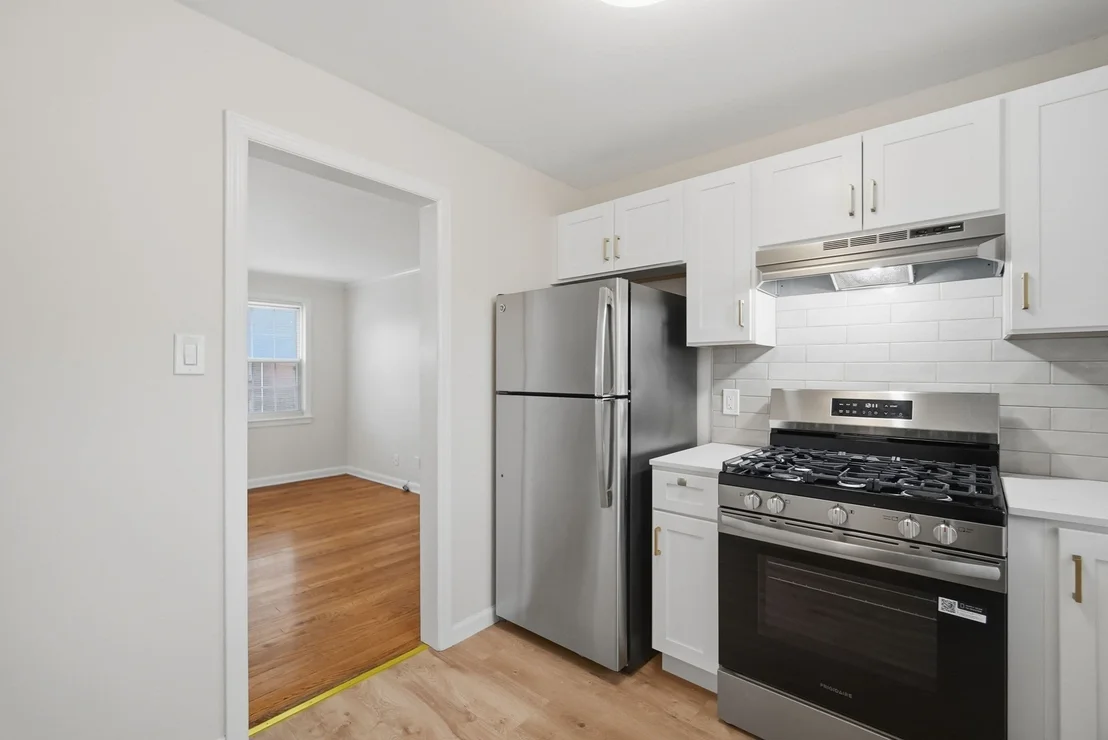 Photo of Unit 2A at 467 Cold Spring Avenue