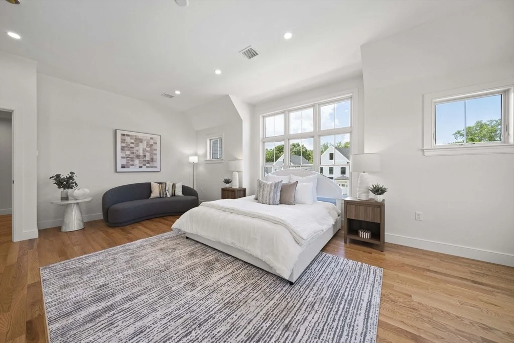 Photo of 9 Mina Way