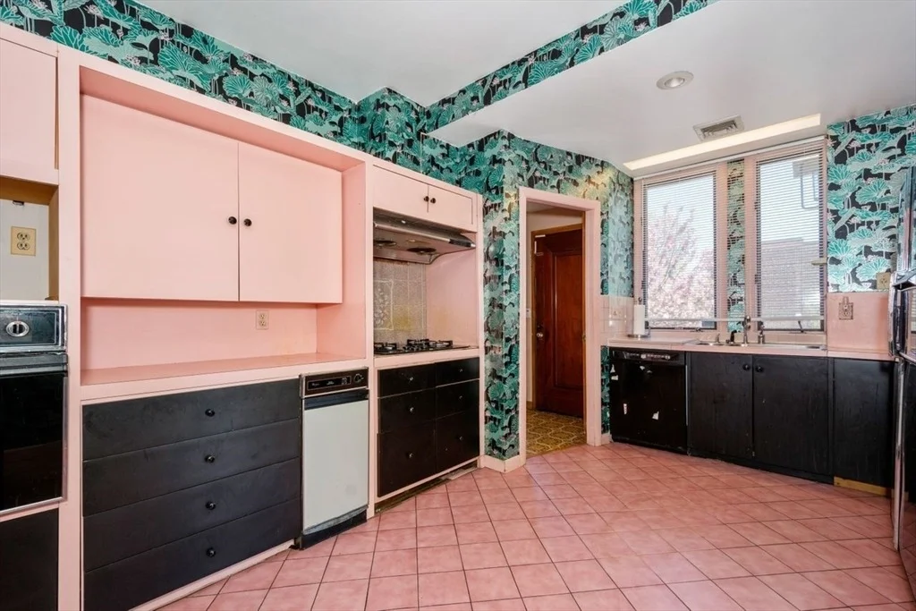 Photo of 302 Maple Street