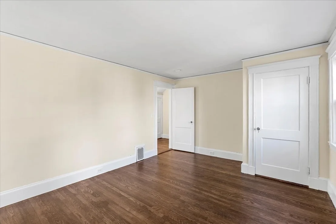 Photo of 18 Fales Road