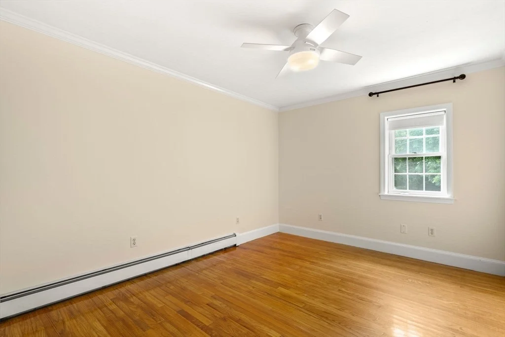 Photo of 359 Holly Rd