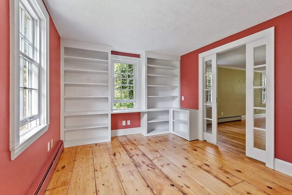 Photo of 159 West Bare Hill Rd