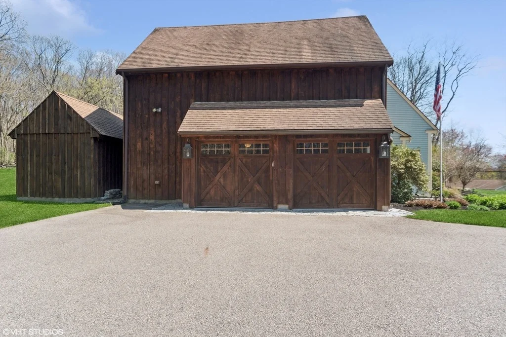 Photo of 82 Chestnut Hill Rd