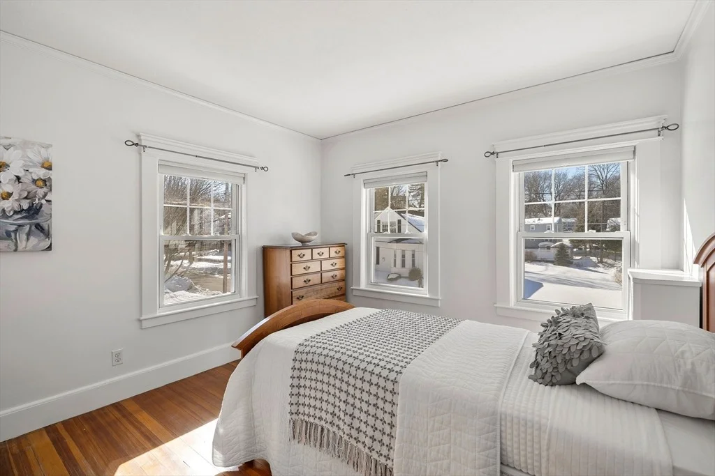 Photo of 42 Pentucket Ave