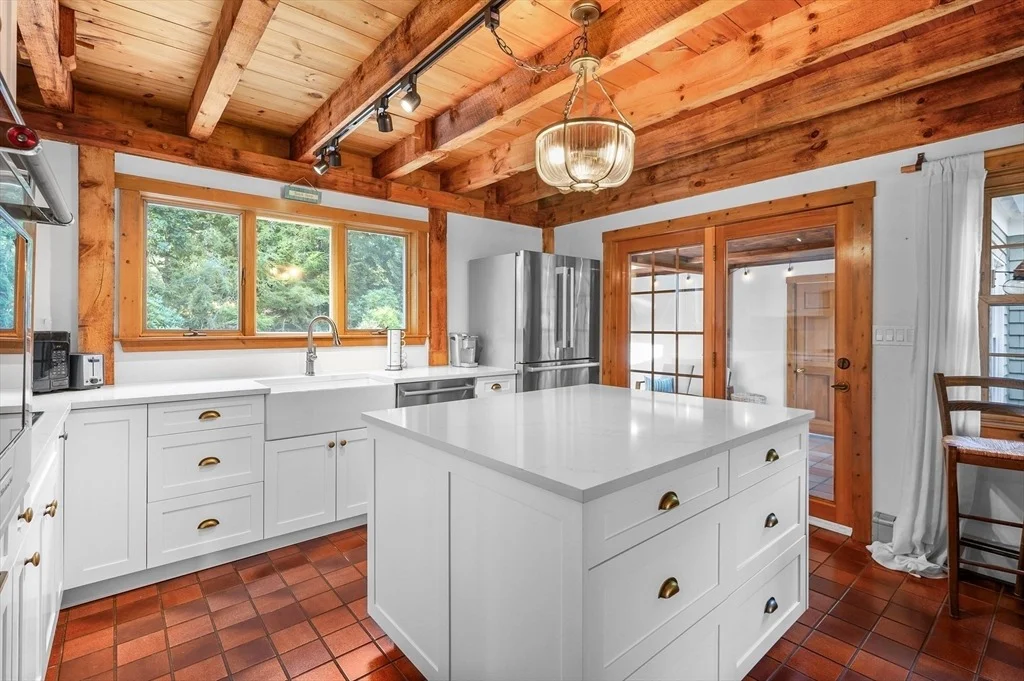 Photo of 17 Cedar Point Cir