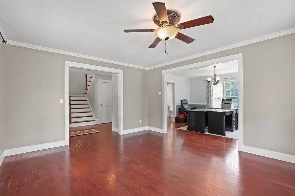 Photo of 10 Pond Edge Trl
