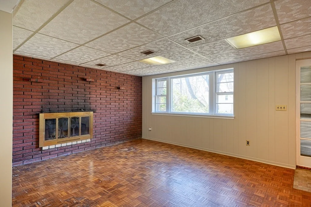 Photo of 49 Lanewood Ave