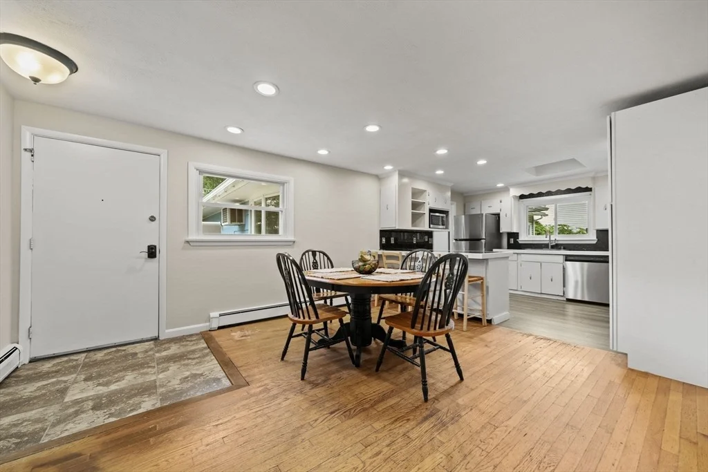 Photo of 7 Pocahontas Dr