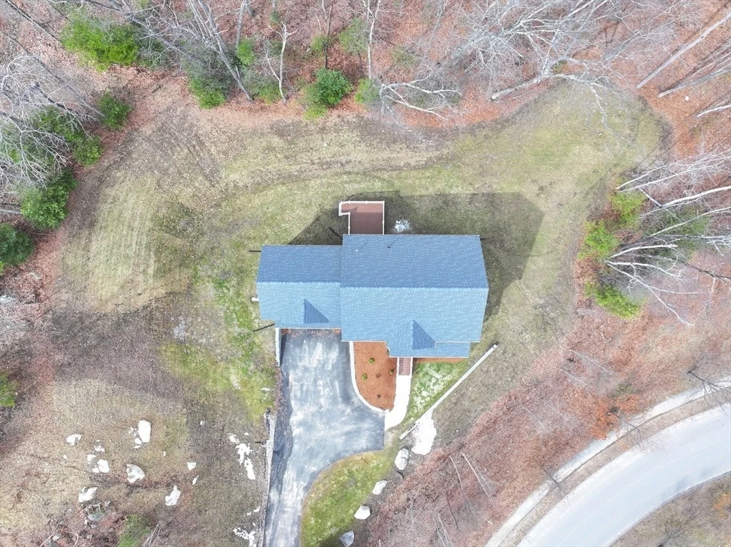 Photo of 76 Robin Hill Rd