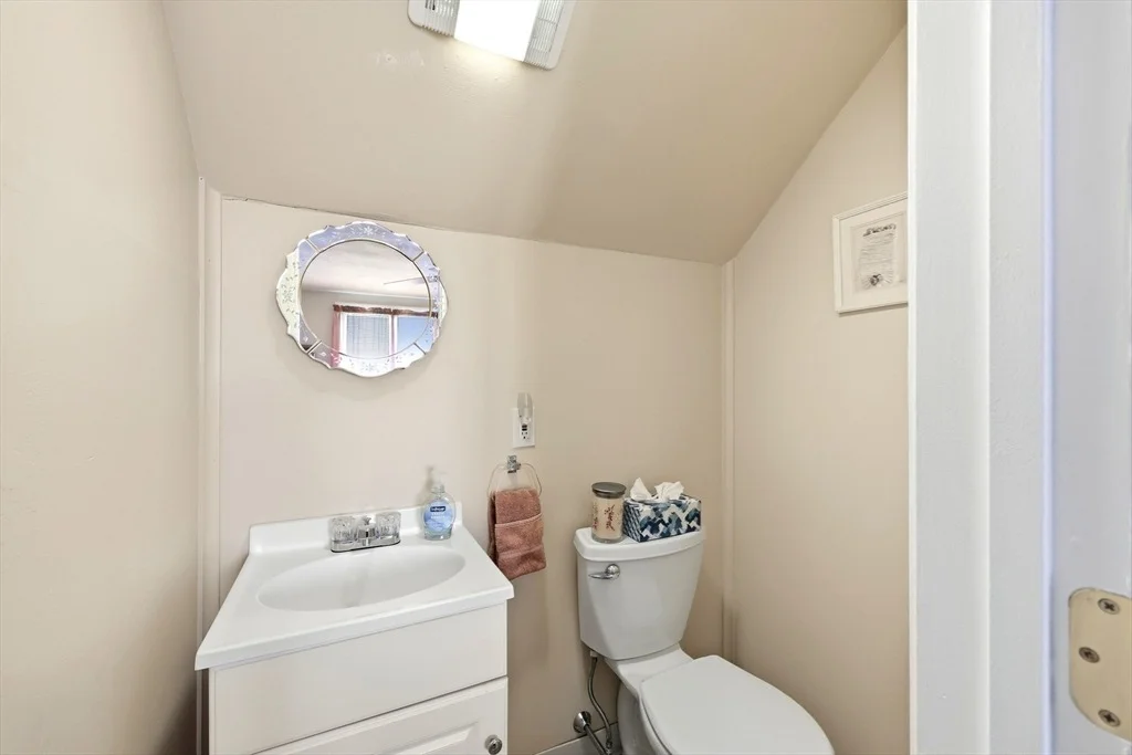 Photo of 24 Dell Ave