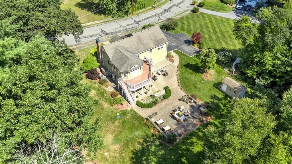 Photo of 24 Hickory Ln