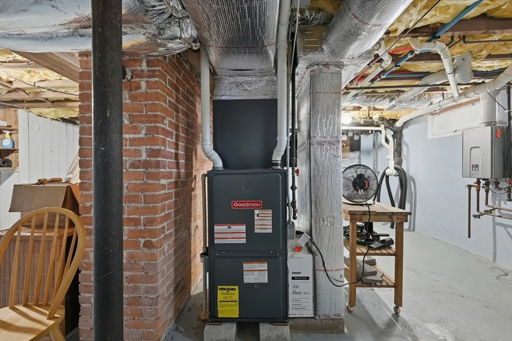Photo of 122 Park Ave