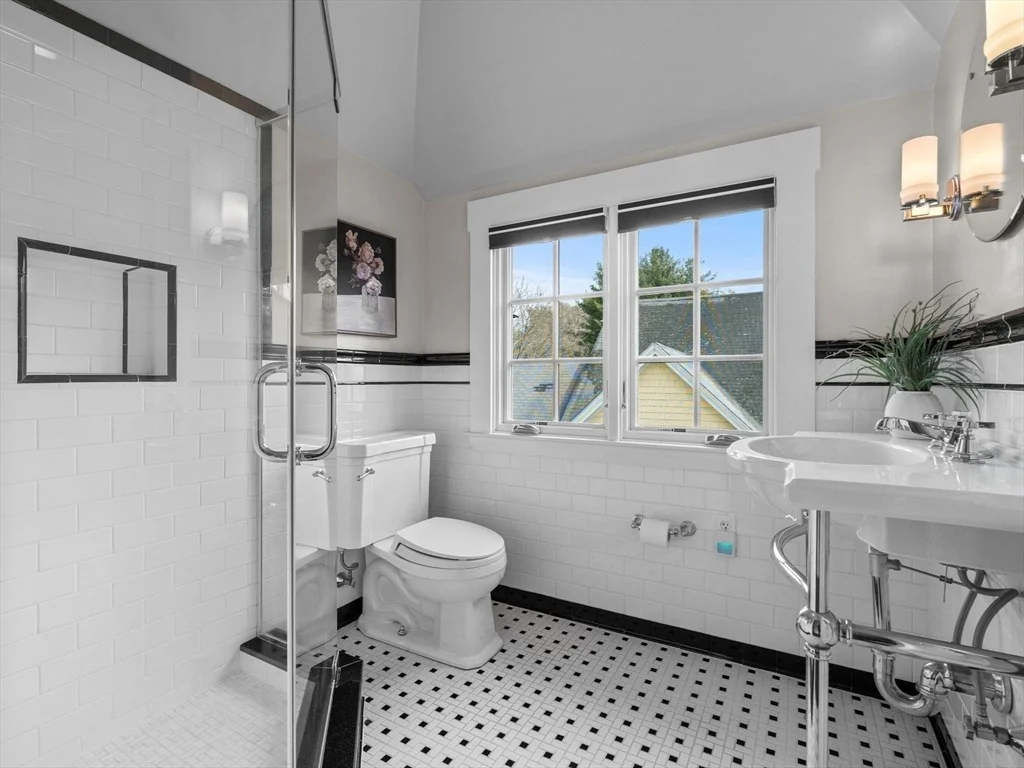 Photo of 4 Middlesex St