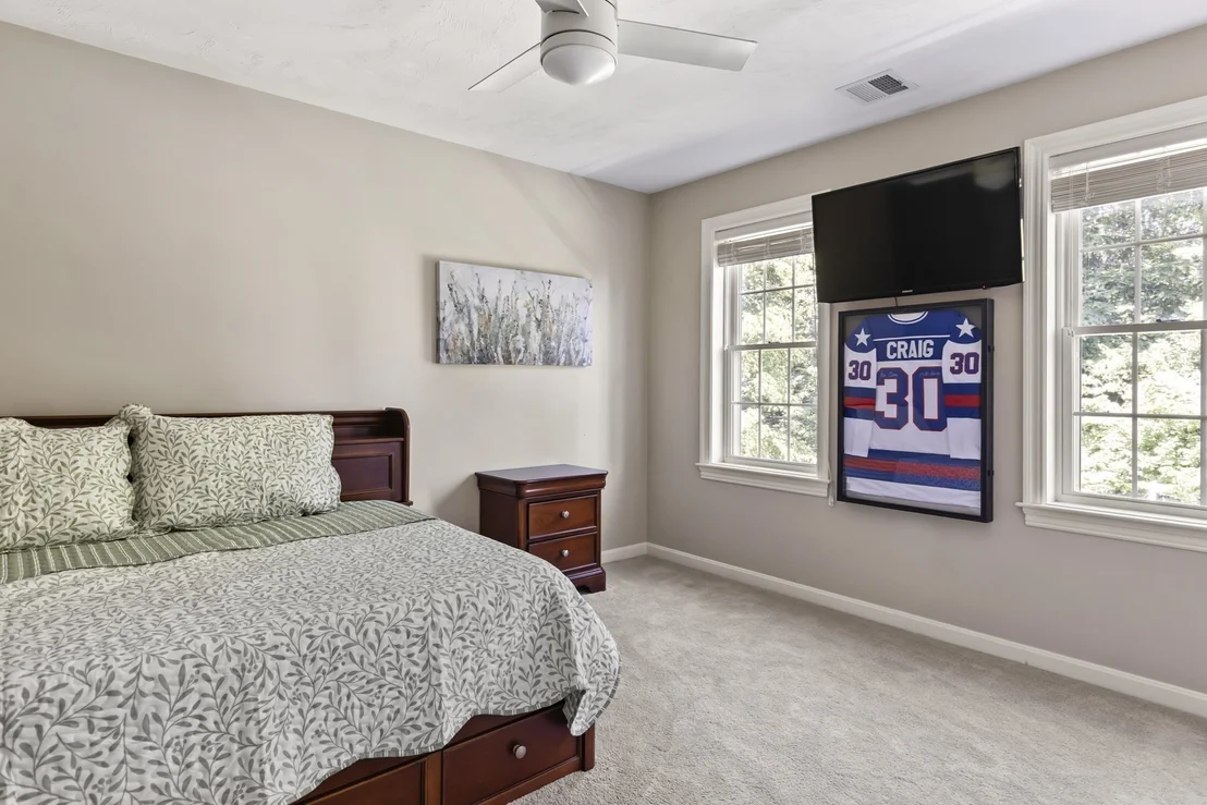 Photo of 560 Shining Rock Dr