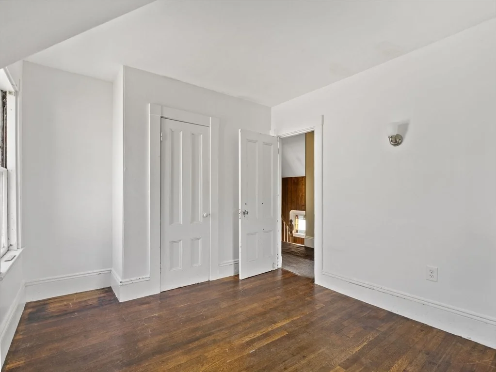 Photo of 27 Alpine St
