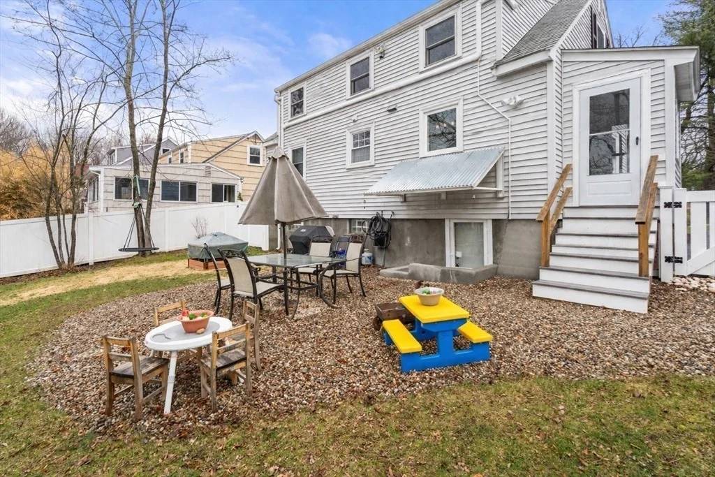 Photo of 52 Ivan St