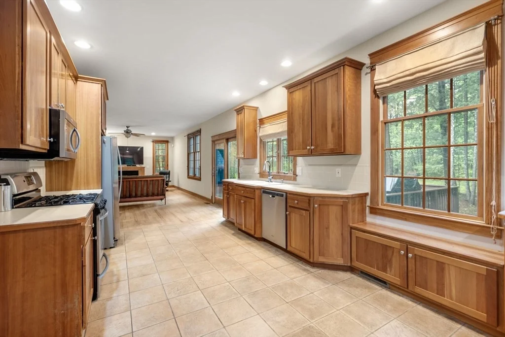Photo of 44 Carillon Cir