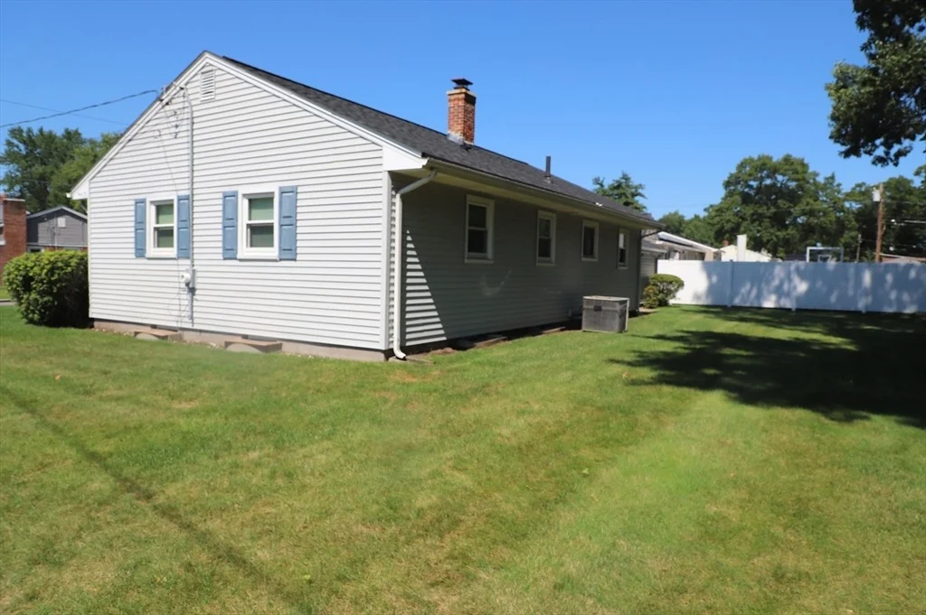 Photo of 25 Peer St.
