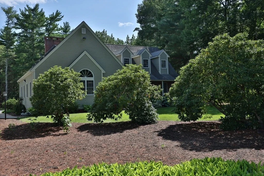 Photo of 2 Douglas Dr