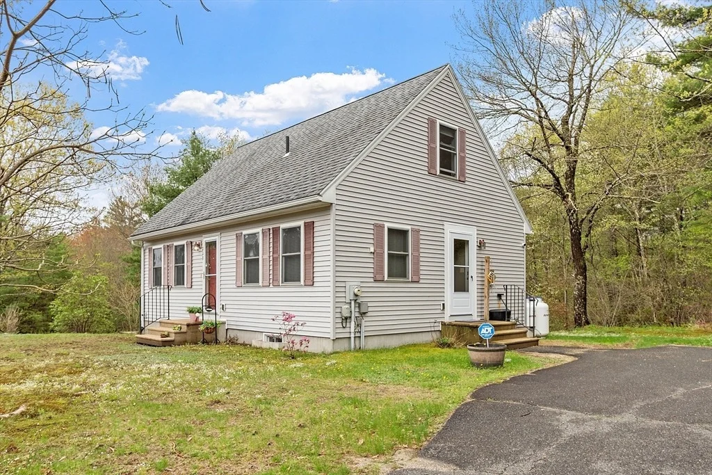 Photo of 113 Drew Blvd