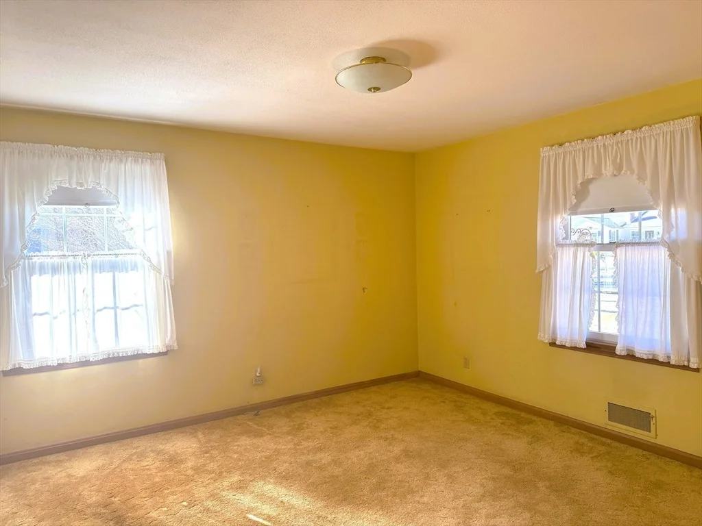 Photo of 202 Falley Dr