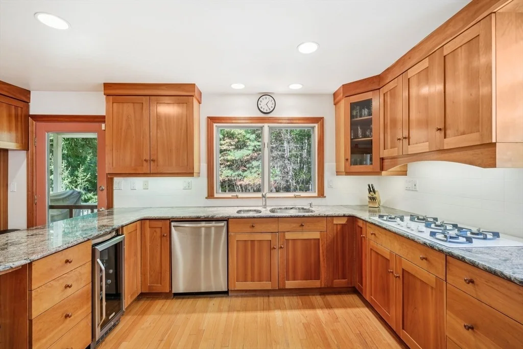 Photo of 45 S Shaker Rd