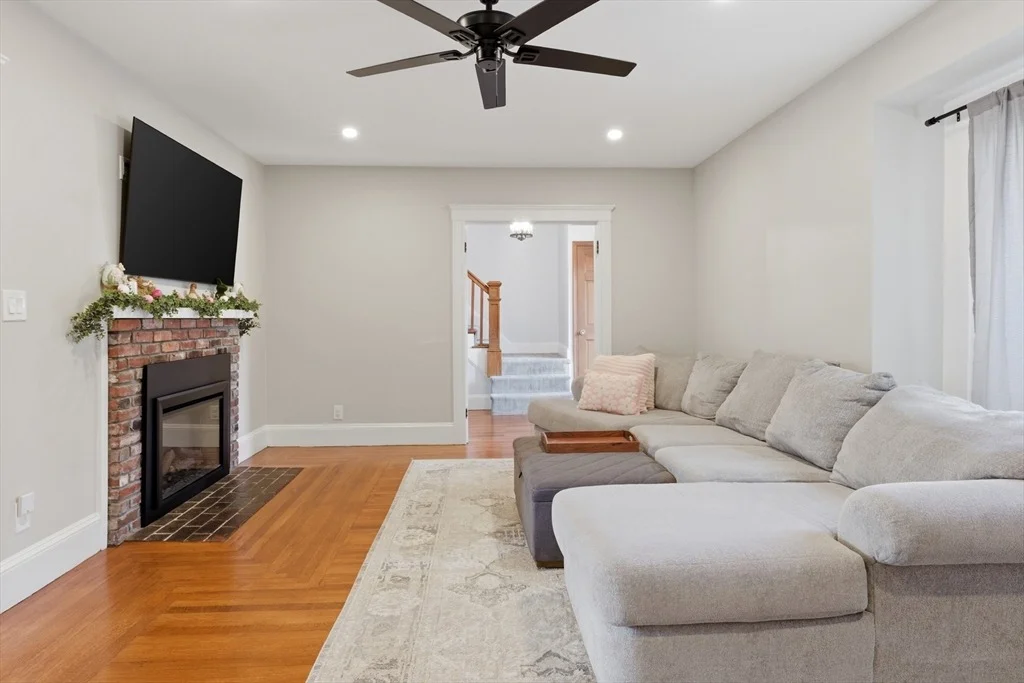 Photo of 22 Brookhouse Dr