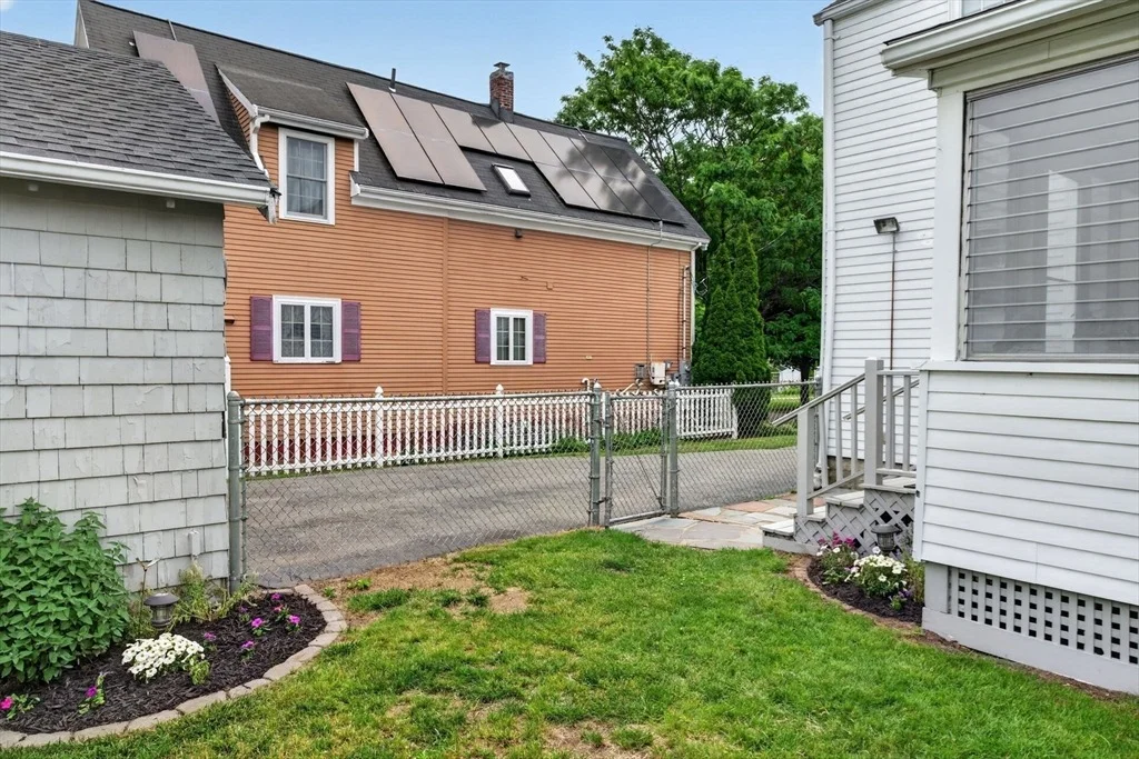 Photo of 25 Pleasant St.