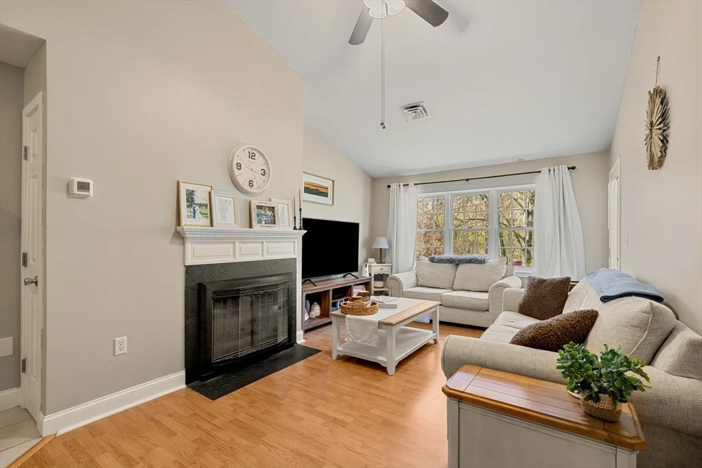 Photo of Unit E at 400 Brookside Dr