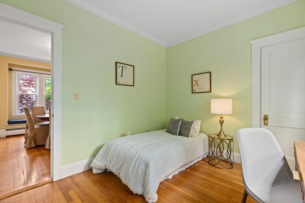 Photo of 185 Franklin St