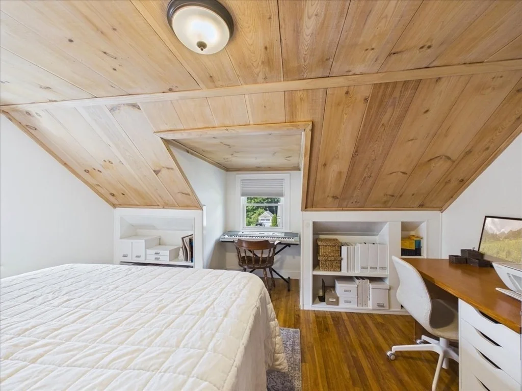 Photo of 104 Higgins Rd