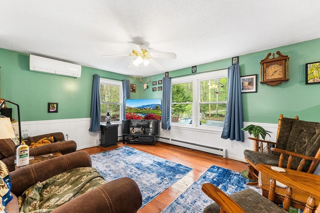 Photo of 95 Willis Rd