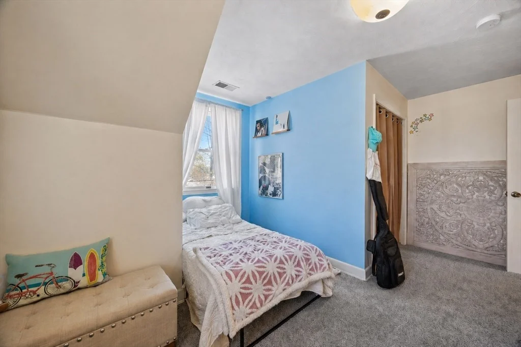 Photo of 32 Everett Road