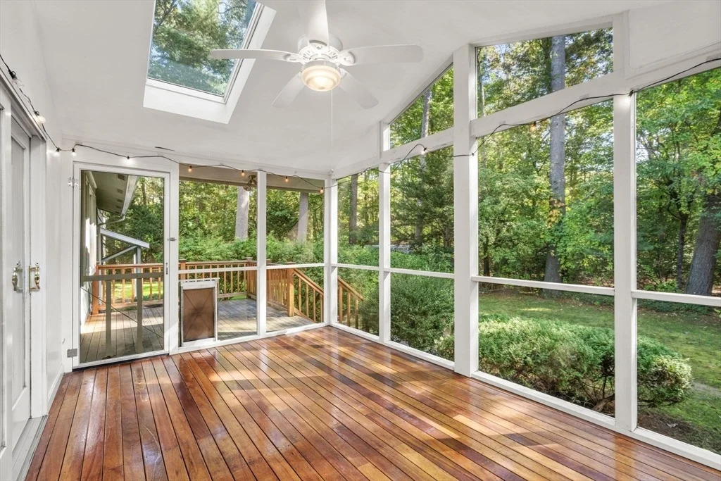 Photo of 97 Barton Dr